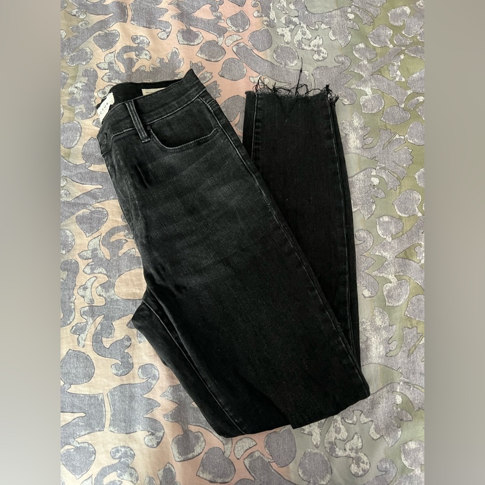 PacSun Black Distressed Jegging